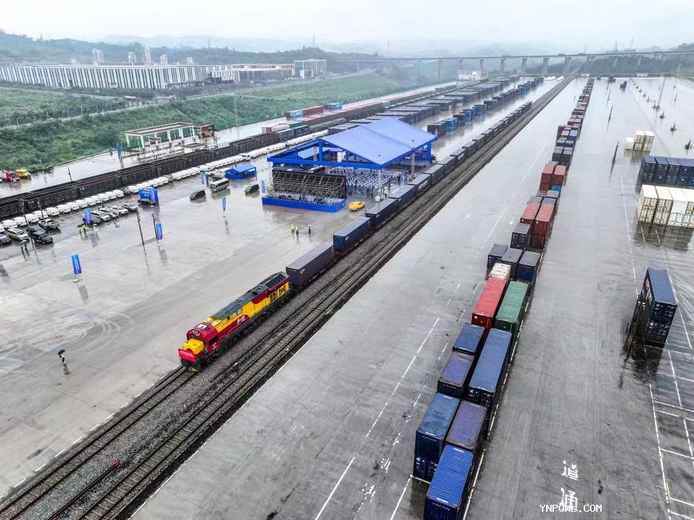 中老鐵路跨境貨物達 400 萬噸
