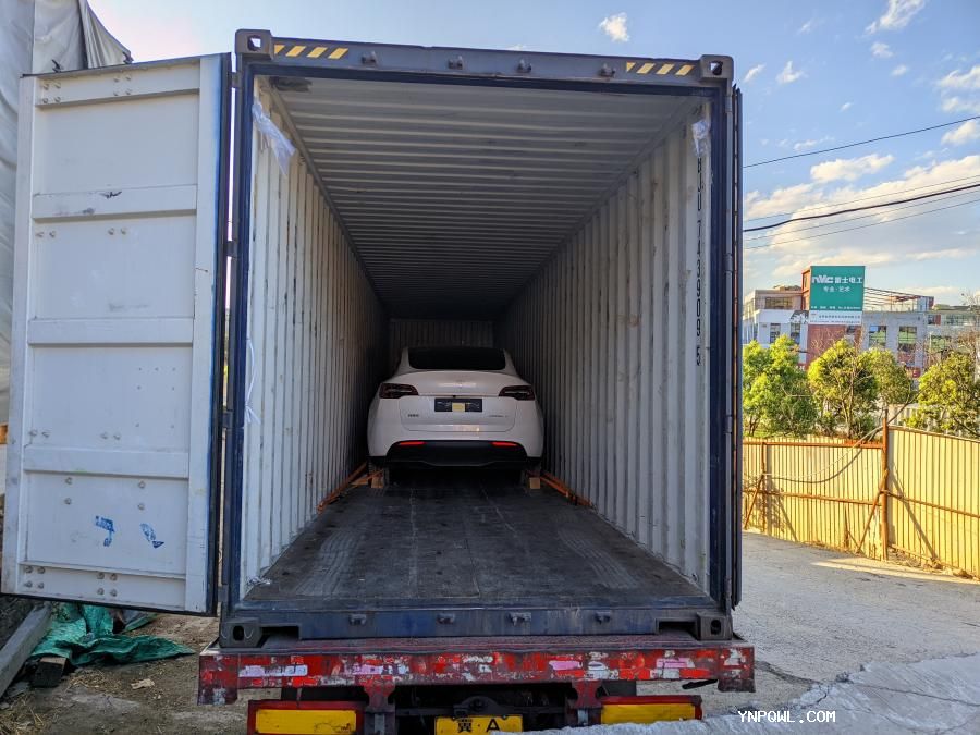 中老鐵路運(yùn)輸汽車