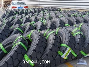 中老鐵路在輪胎貨物運(yùn)輸方面發(fā)揮著重要作用